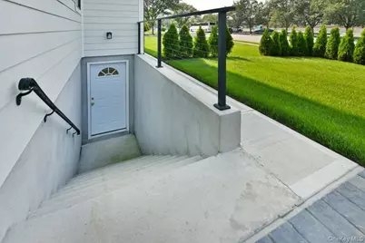 147 Norman Street, New Hyde Park, NY 11040 - Photo 31