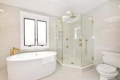 147 Norman Street, New Hyde Park, NY 11040 - Photo 19