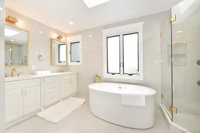 147 Norman Street, New Hyde Park, NY 11040 - Photo 5