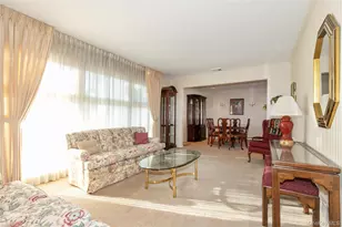 58 Helen Ave, Plainview, NY 11803 - Photo 9