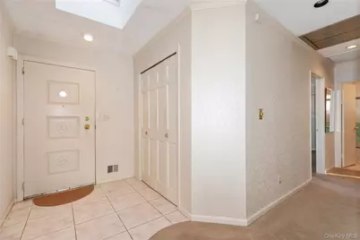 58 Helen Avenue, Plainview, NY 11803 - Photo 3