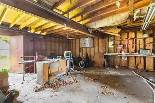 59 Irish Ln, East Islip, NY 11730 - Photo 11