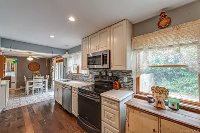 75 Upper Dock Road, Kings Park, NY 11754 - Photo 9