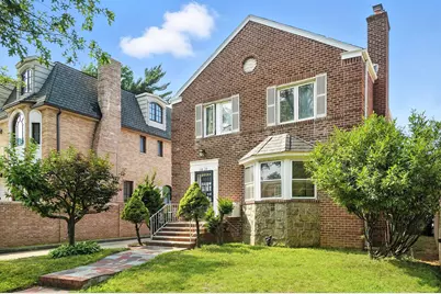 110-39 67 Drive, Forest Hills, NY 11375 - Photo 11