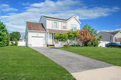 905 Doane Avenue, Bellport, NY 11713 - Photo 1