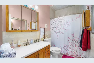 6 Windsor Place, Lynbrook, NY 11563 - Photo 19