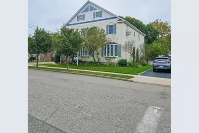 6 Windsor Place, Lynbrook, NY 11563 - Photo 3