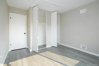 2206 Mulberry Court, Poughkeepsie, NY 12603 - Photo 15