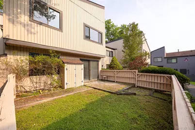 2206 Mulberry Court, Poughkeepsie, NY 12603 - Photo 21