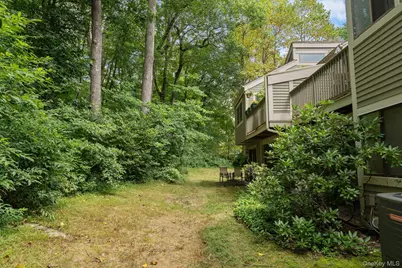 156 Stone Meadow, South Salem, NY 10590 - Photo 21