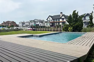 188 Sequams Lane Center, West Islip, NY 11795 - Photo 23