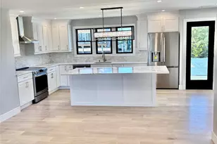 188 Sequams Lane Center, West Islip, NY 11795 - Photo 5