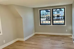 188 Sequams Lane Center, West Islip, NY 11795 - Photo 17