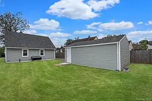 50 Carlls Path, North Babylon, NY 11703 - Photo 27