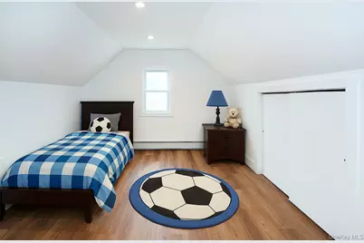 50 Carlls Path, North Babylon, NY 11703 - Photo 21