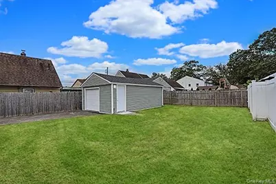 50 Carlls Path, North Babylon, NY 11703 - Photo 29