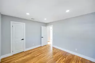 16 Huckleberry Ln, Oyster Bay, NY 11771 - Photo 13