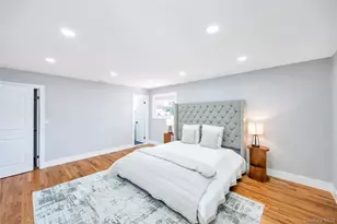 16 Huckleberry Ln, Oyster Bay, NY 11771 - Photo 9