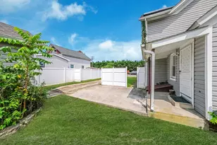 46 Lincoln Ave, Sayville, NY 11782 - Photo 9