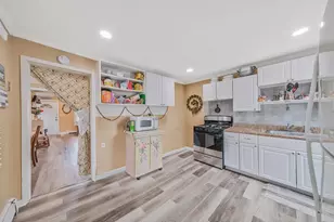 46 Lincoln Ave, Sayville, NY 11782 - Photo 19