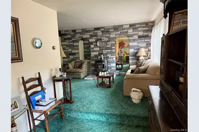 1 Hillside Lane, Huntington, NY 11743 - Photo 7