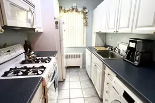 58-05 251st St, Little Neck, NY 11362 - Photo 7