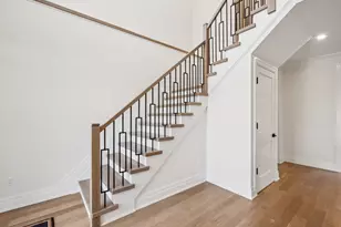 2 Arthur Pl, Woodbury, NY 11797 - Photo 11