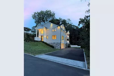 2 Arthur Place, Woodbury, NY 11797 - Photo 3