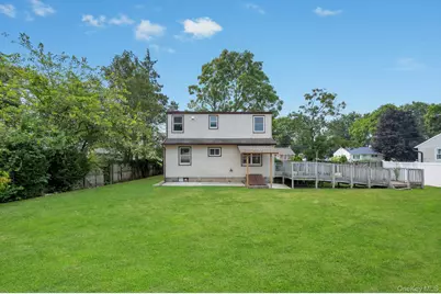 10 Saint Andrews Drive, Brentwood, NY 11717 - Photo 3