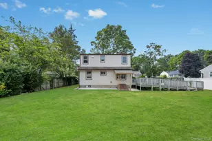 10 St Andrews Dr, Brentwood, NY 11717 - Photo 3