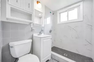 10 St Andrews Dr, Brentwood, NY 11717 - Photo 9