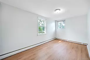 10 St Andrews Dr, Brentwood, NY 11717 - Photo 11