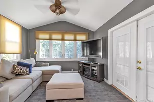 16 Farnum St, Lynbrook, NY 11563 - Photo 13