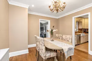 16 Farnum St, Lynbrook, NY 11563 - Photo 7