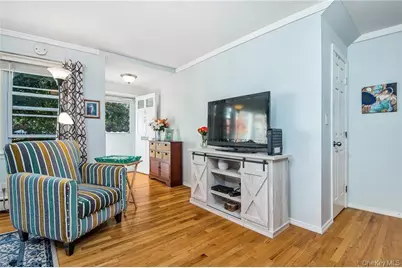 2710 South Road #F11, Poughkeepsie, NY 12601 - Photo 3