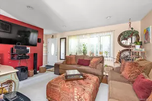 261 E Hoffman Ave, Lindenhurst, NY 11757 - Photo 3