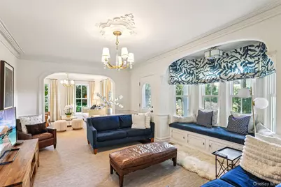 19 E Williston Avenue, East Williston, NY 11596 - Photo 13