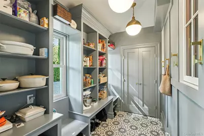 19 E Williston Avenue, East Williston, NY 11596 - Photo 23