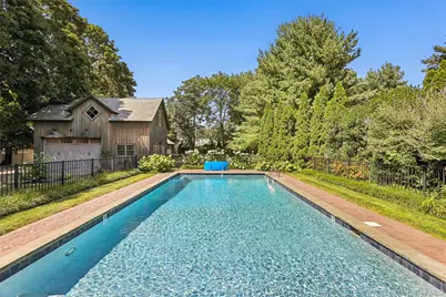 19 E Williston Avenue, East Williston, NY 11596 - Photo 5