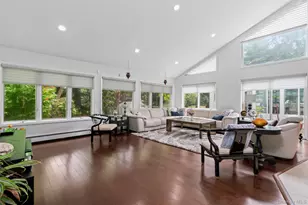 2 Bristol Dr, Woodbury, NY 11797 - Photo 7