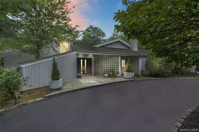 2 Bristol Drive, Woodbury, NY 11797 - Photo 41