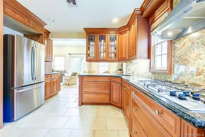 171-06 76th Avenue, Fresh Meadows, NY 11366 - Photo 19