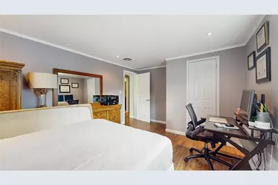 110 Roeckel Avenue, Valley Stream, NY 11580 - Photo 25