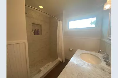 19 West End Avenue, East Quogue, NY 11942 - Photo 17