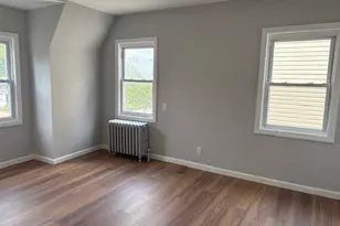 110 Woodside Ave, Freeport, NY 11520 - Photo 11