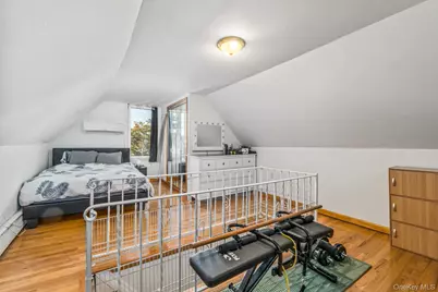 44-06 Jessie Court, Little Neck, NY 11363 - Photo 19