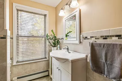 44-06 Jessie Court, Little Neck, NY 11363 - Photo 15