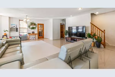 44-06 Jessie Court, Little Neck, NY 11363 - Photo 3