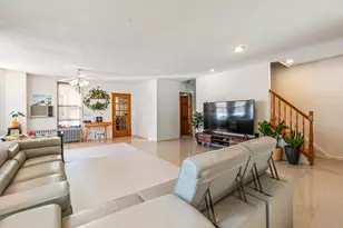 44-06 Jessie Ct, Little Neck, NY 11363 - Photo 3