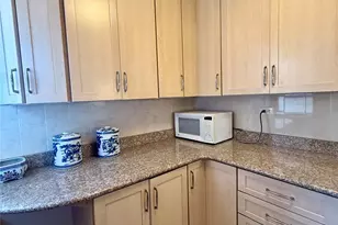 6120 Grand Central Pkwy, Forest Hills, NY 11375 - Photo 11